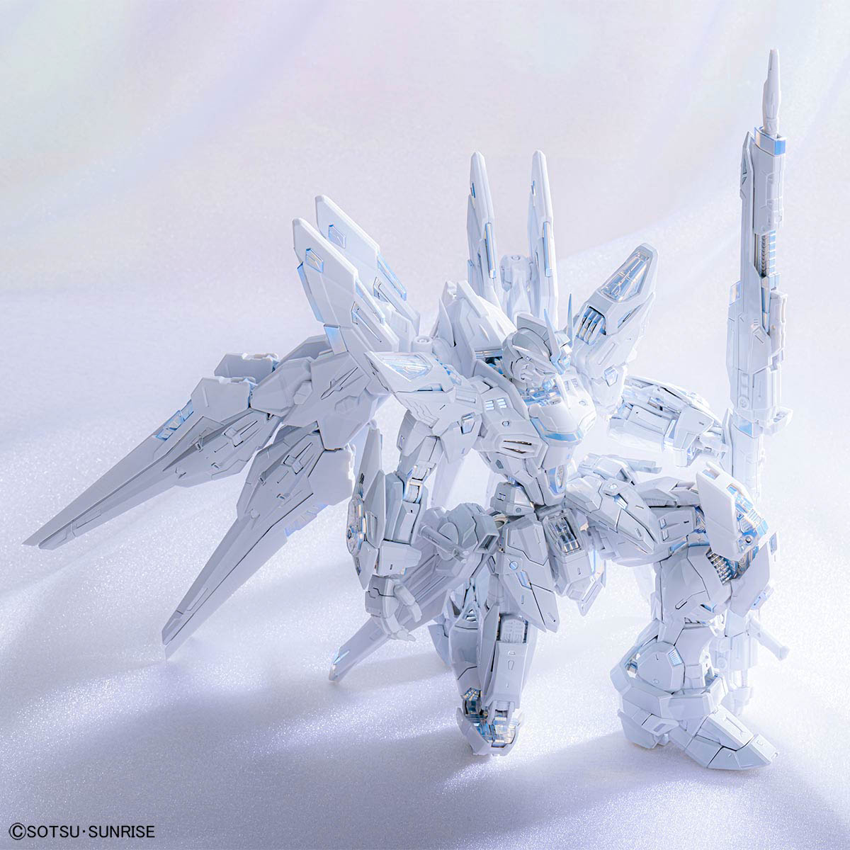 Event-limited: MGEX 1/100 Strike Freedom Gundam [TWILIGHT COATING]